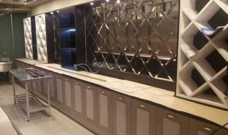 Завершен монтаж барной стойки для ресторана Kapitel